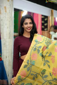 Daksha Nagarkar Inaugurates National Silk Expo