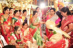 Saikesh-Vandana's Grand Wedding Ceremony