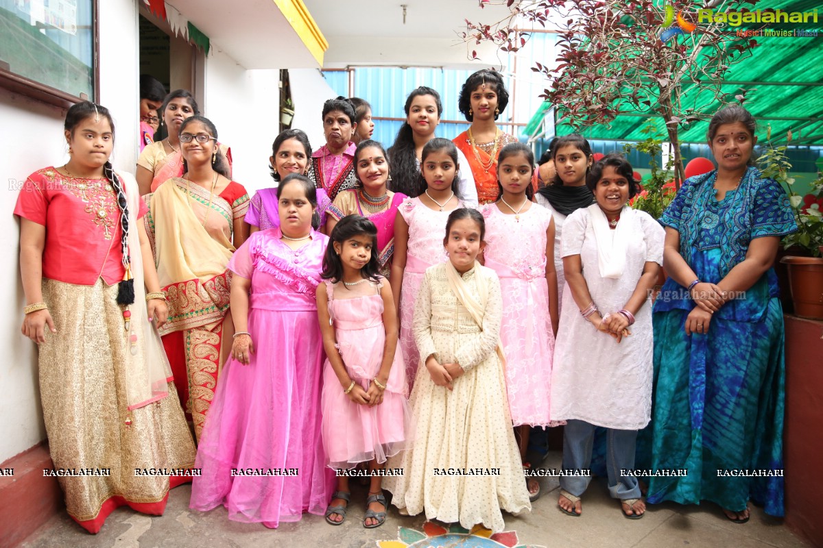 Sanskruthi Shikhar Sanchalit Amrit-Varsha Kapadia School Annual Day Celebrations 2018