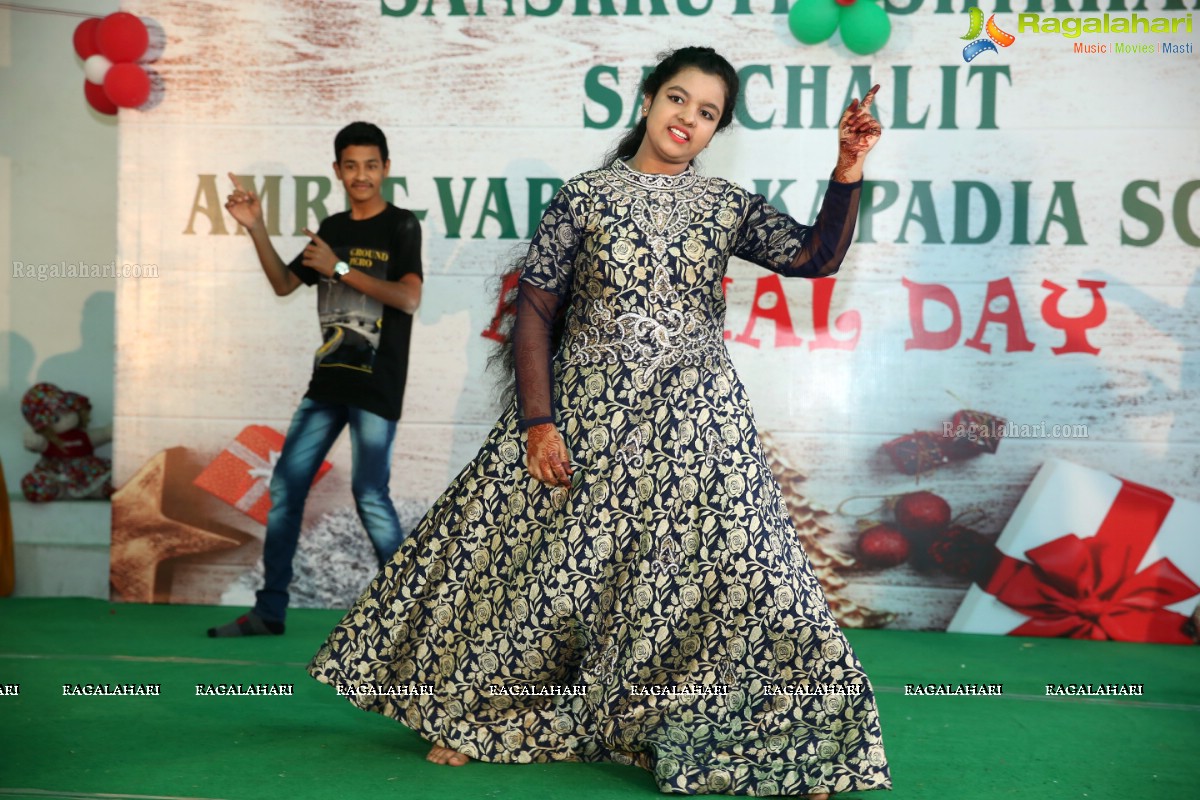 Sanskruthi Shikhar Sanchalit Amrit-Varsha Kapadia School Annual Day Celebrations 2018