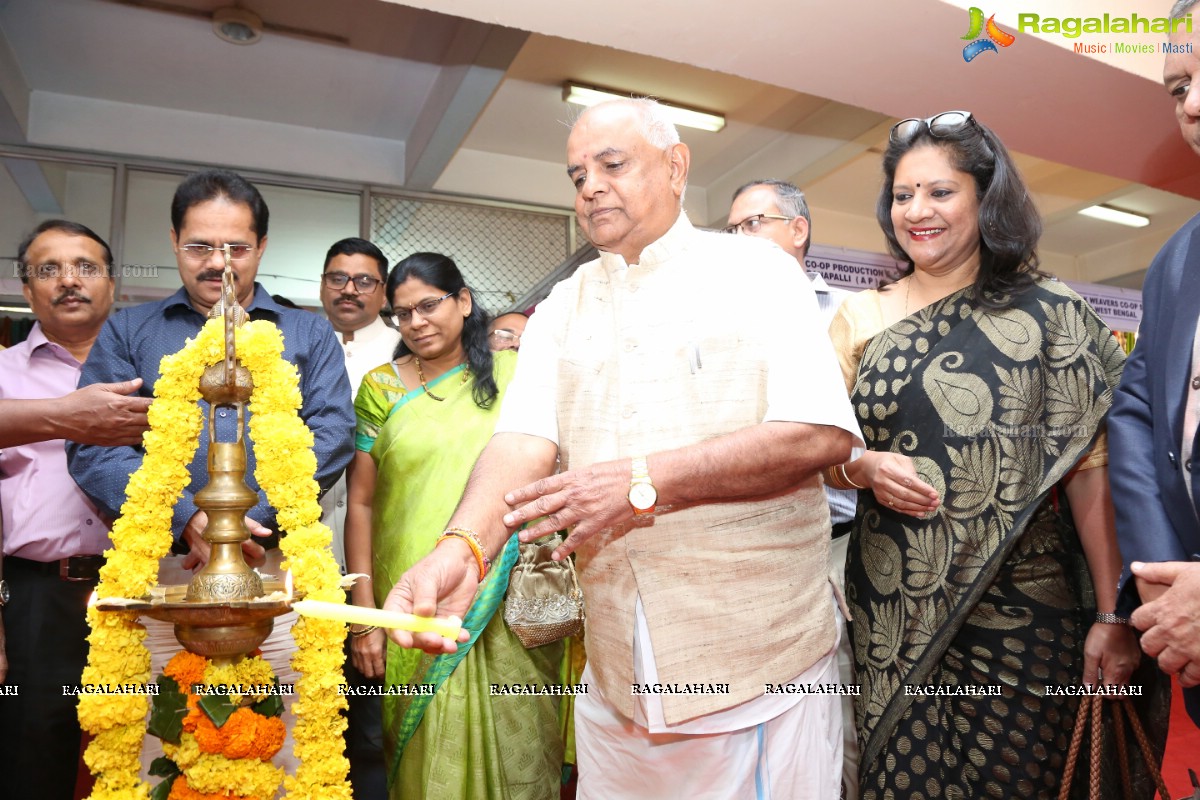 National Level Special Handloom - Silk Mark Expo 2018-19 Begins at Sri Sathya Sai Nigamagammam 