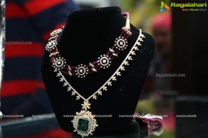 Suneela Reddy Creations - Date With Diamonds