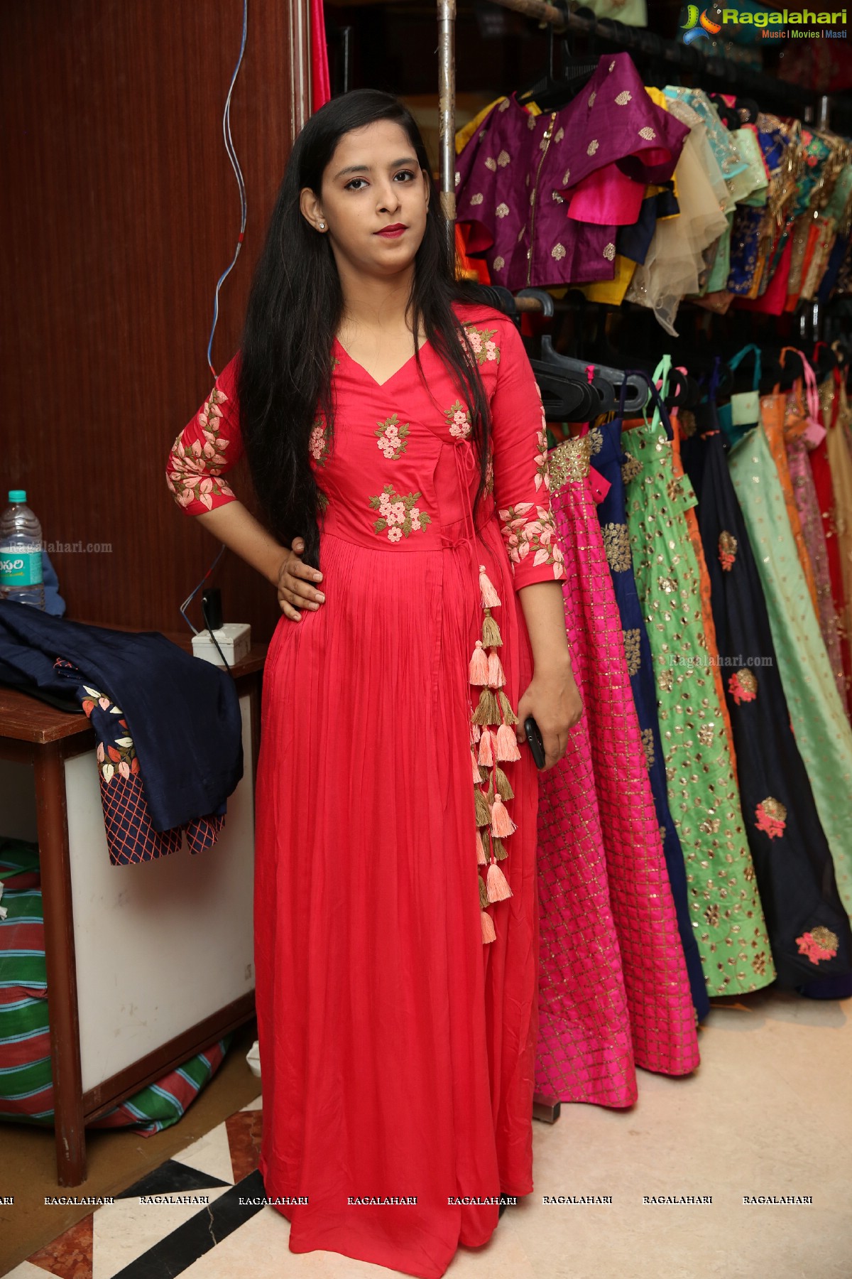 Monica Sharma Launches The Grand Wedding Edit Of Sutraa Exhibition