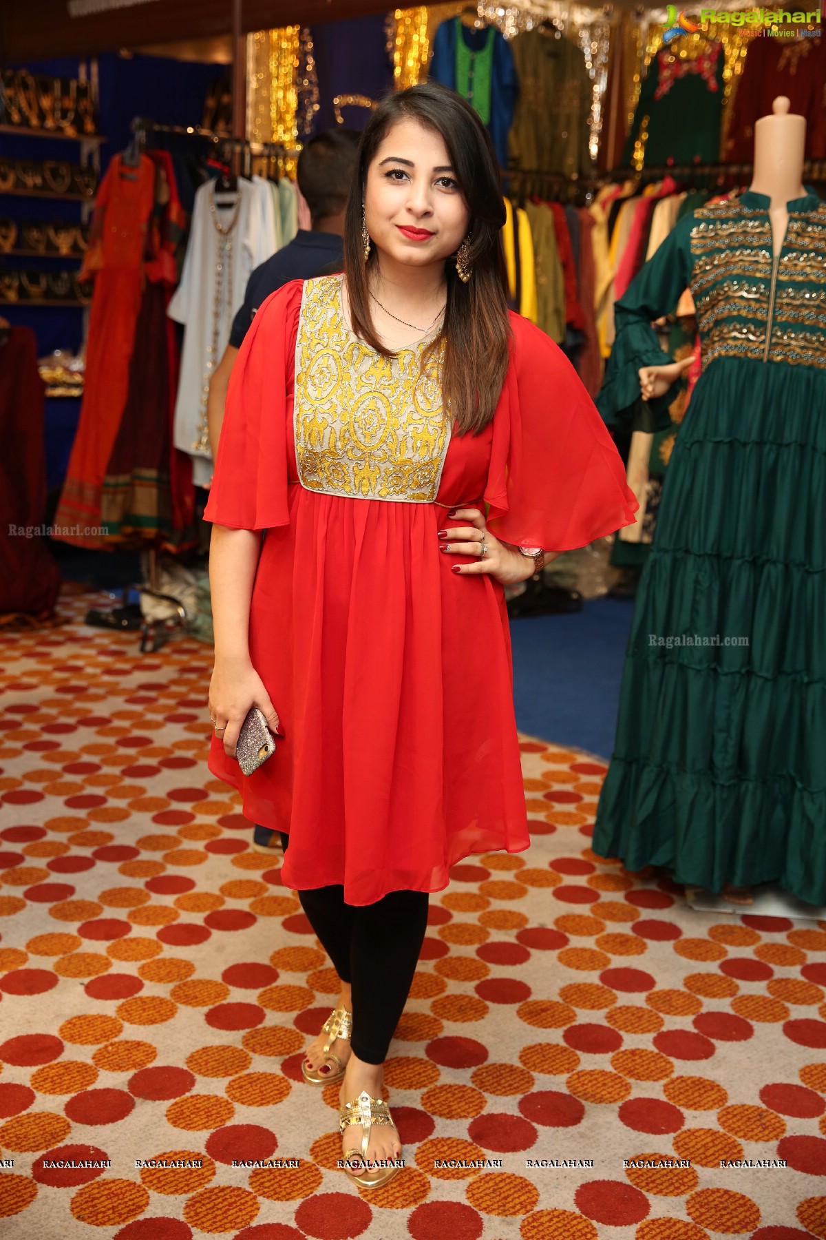 Monica Sharma Launches The Grand Wedding Edit Of Sutraa Exhibition