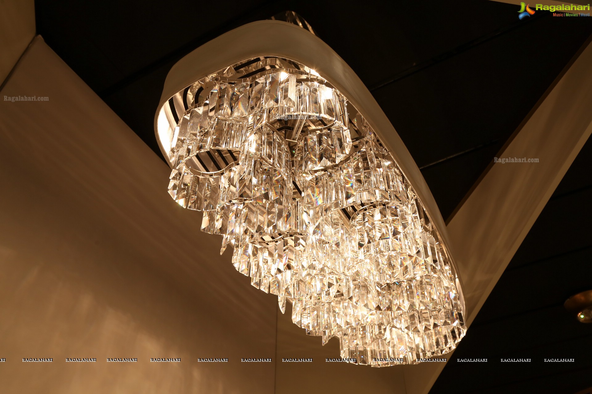 Preview of E'lite Luxury Lighting’s New Lighting Store EGLO [Exclusive]