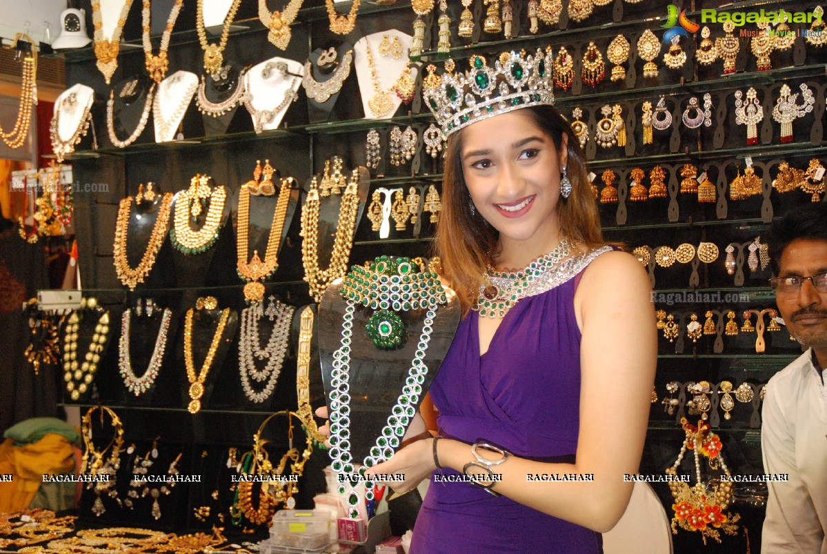 'The Haat' Premium Heritage Fashion & Lifestyle Exhibition Launch by Aashima Gautham