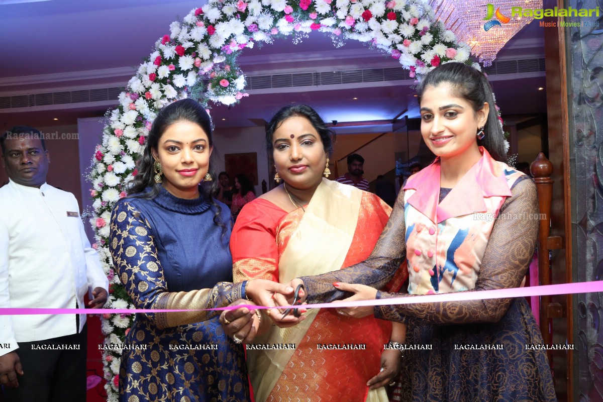 Socialite Radhika Sriyu & TV Serial Actress Chaitra Inaugurate Trendz Expo at Taj Krishna, Banjara Hills