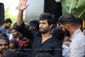 Vijaya Devarakonda Launches Festival Sale at KLM