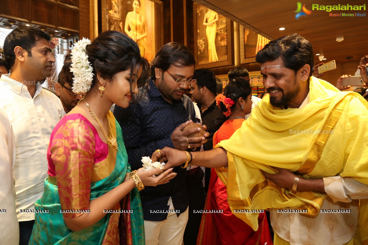 Anupama Parameswaran Inaugurates Kanchipuram VRK Silks at Vanasthalipuram, Hyderabad