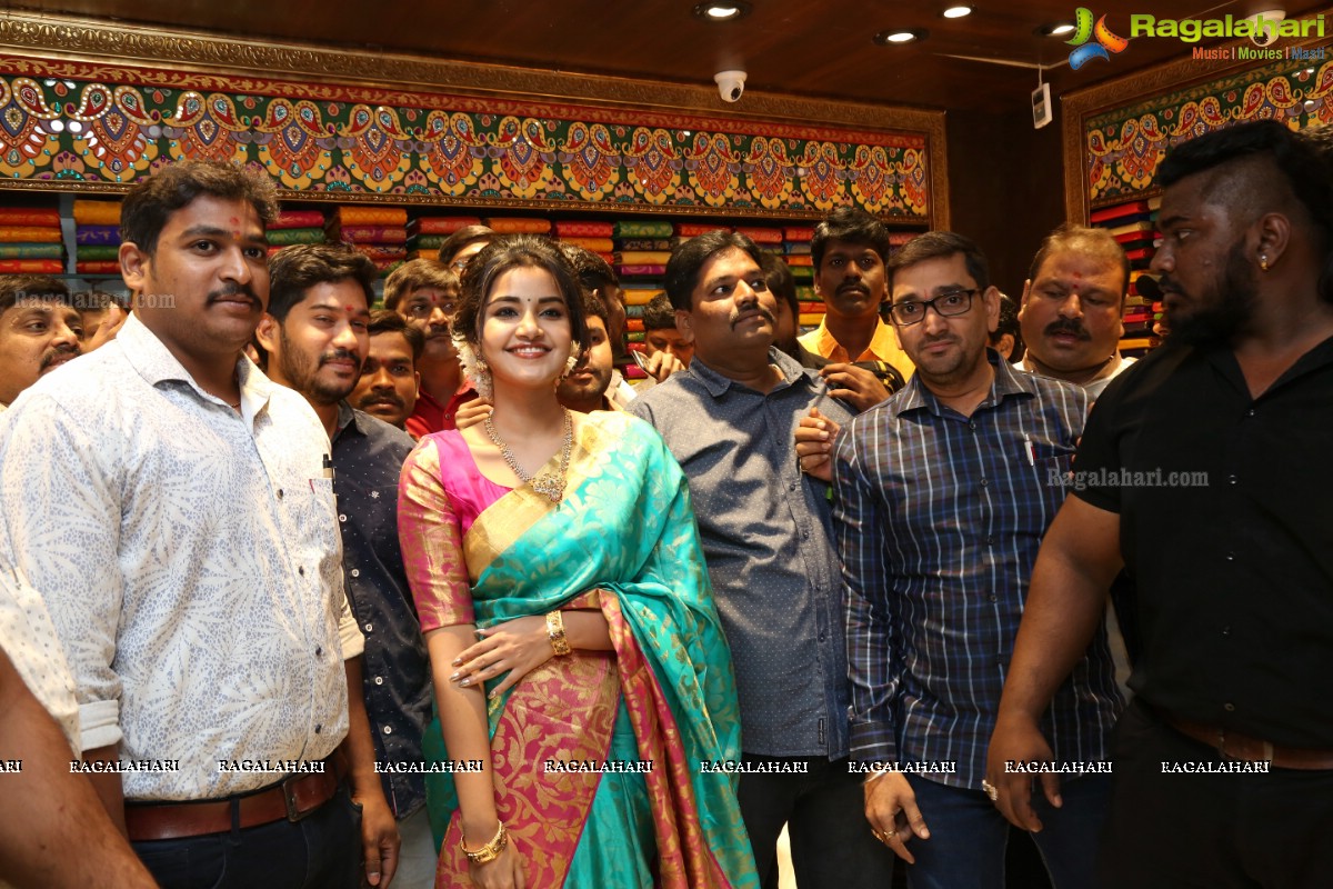 Anupama Parameswaran Inaugurates Kanchipuram VRK Silks at Vanasthalipuram, Hyderabad