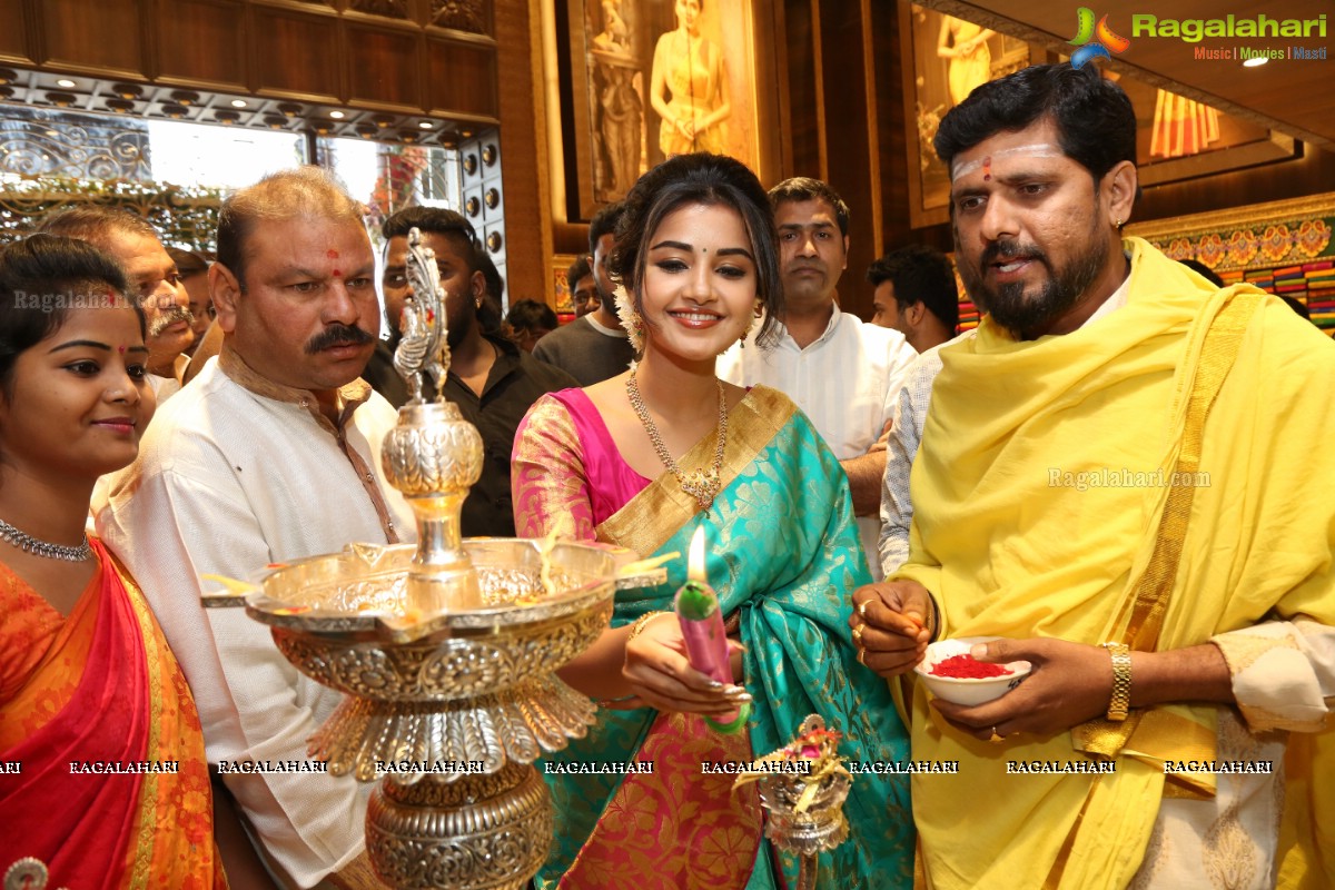 Anupama Parameswaran Inaugurates Kanchipuram VRK Silks at Vanasthalipuram, Hyderabad