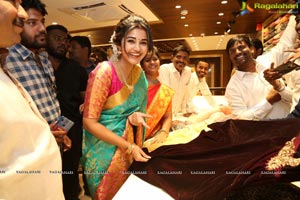 Anupama Parameswaran Inaugurates Kanchipuram VRK Silks