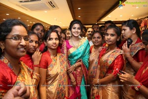 Anupama Parameswaran Inaugurates Kanchipuram VRK Silks