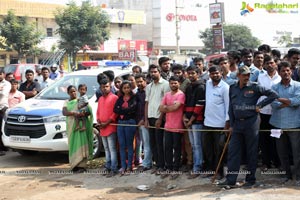 Anupama Parameswaran Inaugurates Kanchipuram VRK Silks