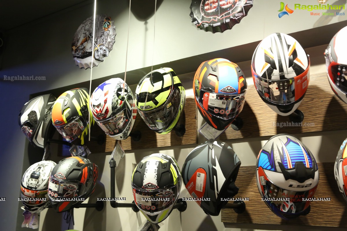 Zeus Motorcycle Gear Opens Its New Store at Madhapur in Hyderabad