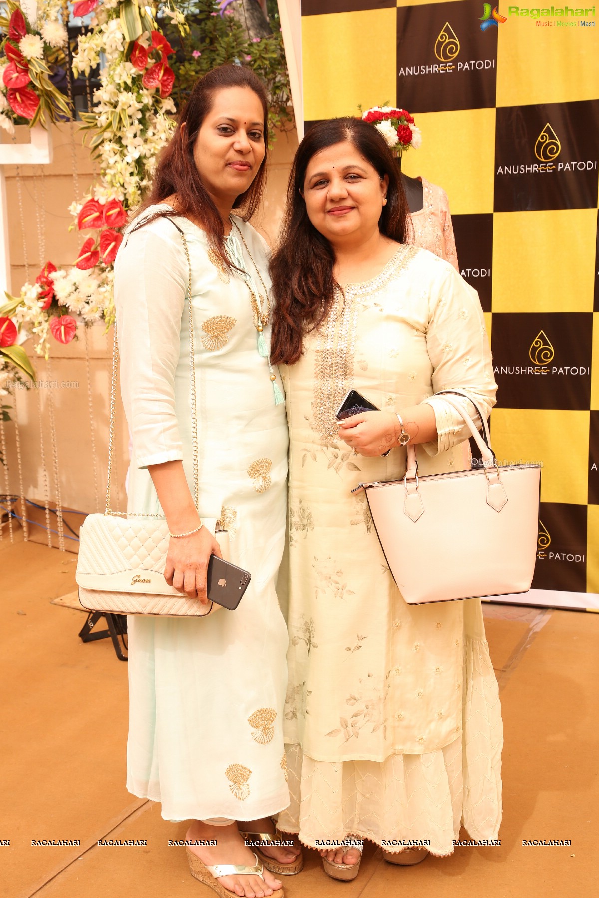 Anushree Patodi and Anjani Shah's Anushree Patodi Boutique Pre Launch Party