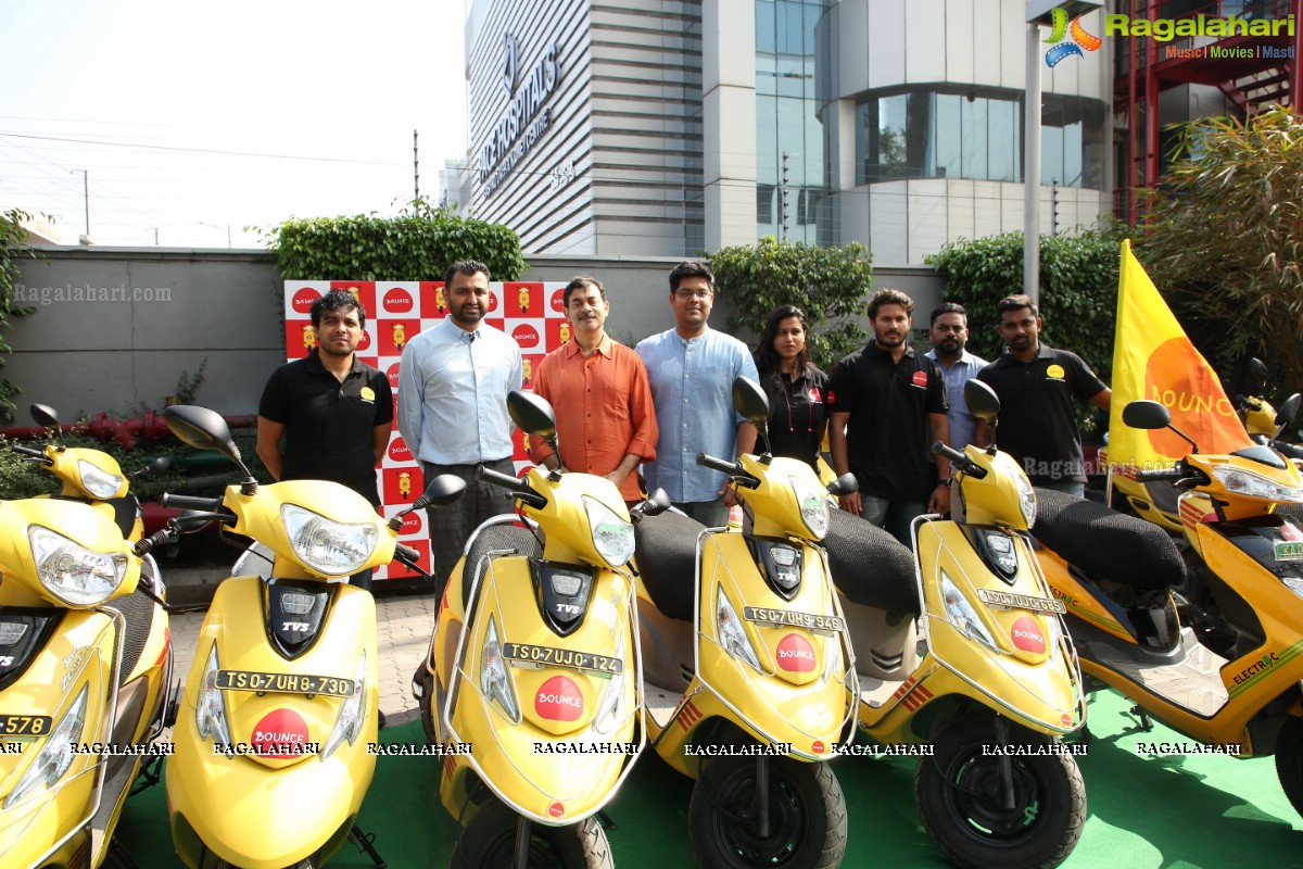 Bounce, India’s First Dockless Scooter Sharing Service Launches 2000 Scooters in Hyderabad