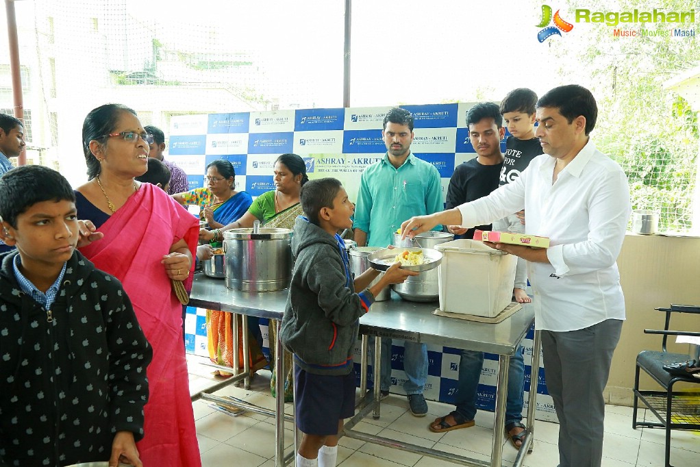 Dil Raju Celebrates His Birthday With Kids At Ashray Akruti