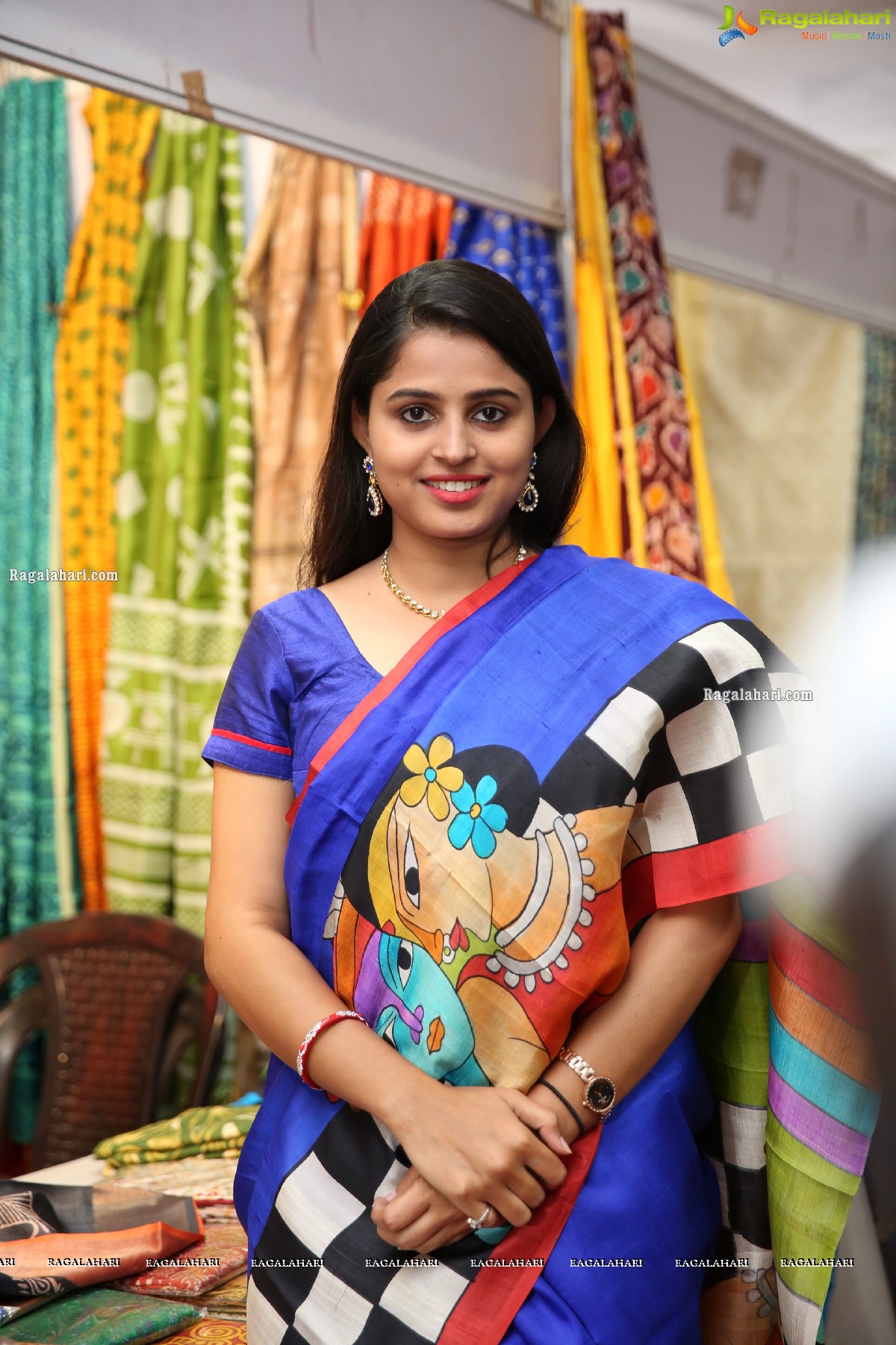 Indian Silk Expo Launch by Alka Rathore at TTD Kalyana Mandapam