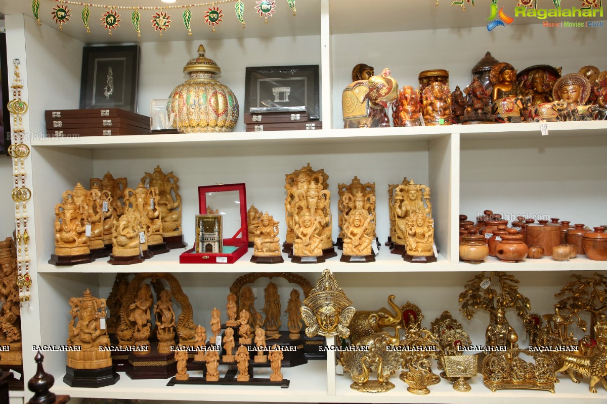 Lepakshi Handicrafts Emporium Begins at Nandagirihills, Hyderabad