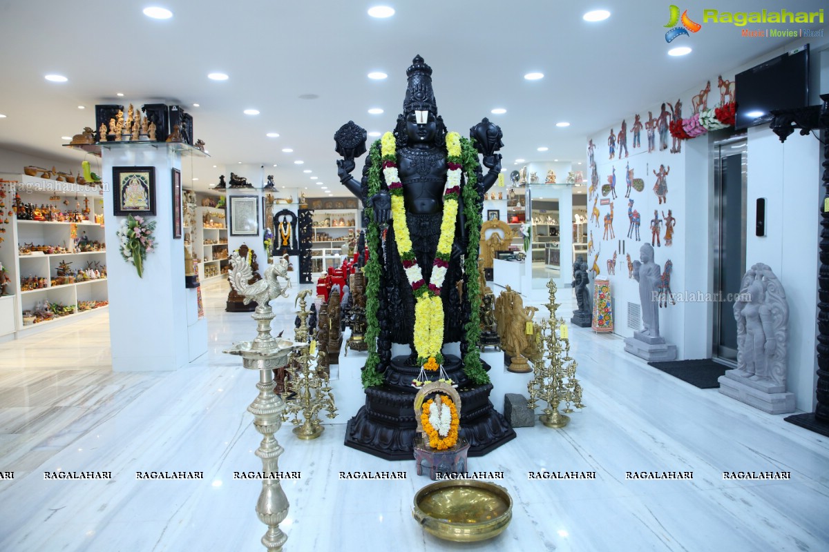 Lepakshi Handicrafts Emporium Begins at Nandagirihills, Hyderabad