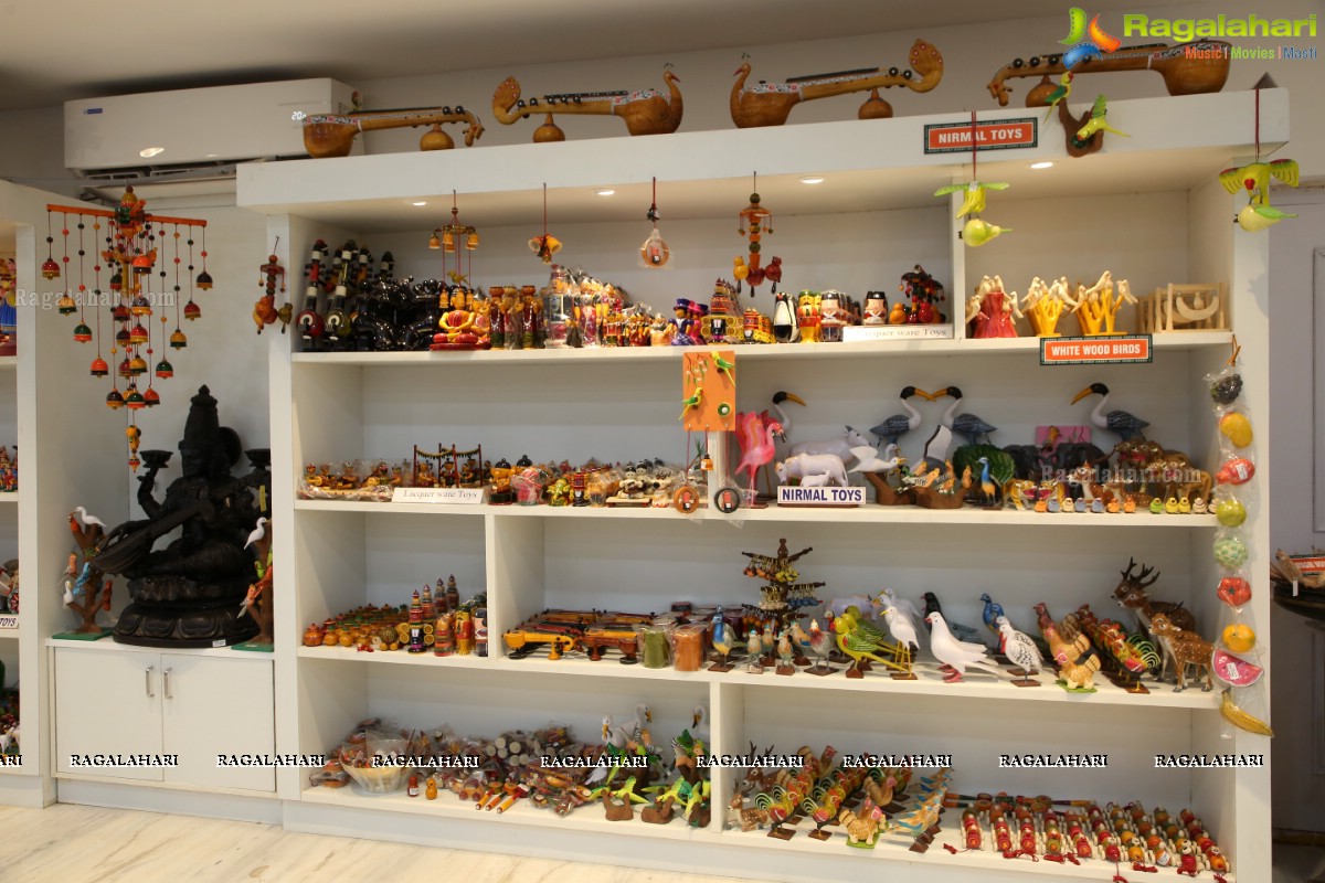 Lepakshi Handicrafts Emporium Begins at Nandagirihills, Hyderabad