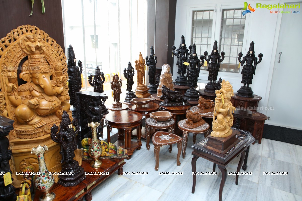 Lepakshi Handicrafts Emporium Begins at Nandagirihills, Hyderabad