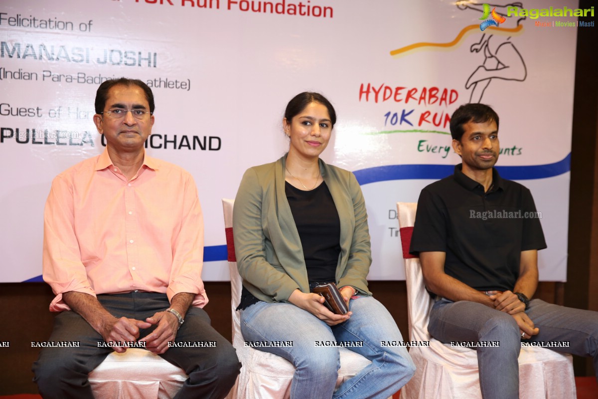 The Hyderabad 10K Run Foundation Felicitates Para-Badminton World champion Manasi Joshi