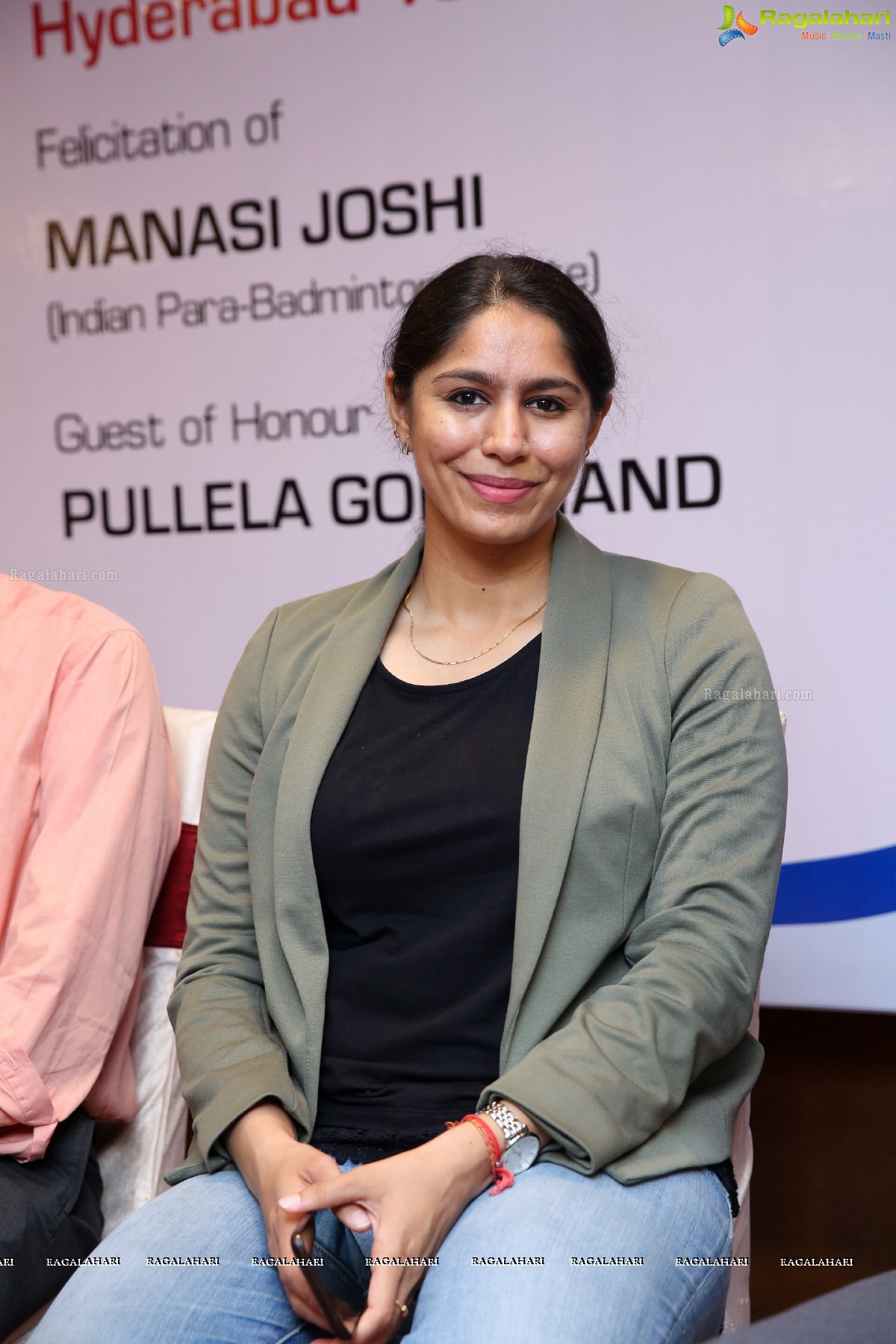 The Hyderabad 10K Run Foundation Felicitates Para-Badminton World champion Manasi Joshi