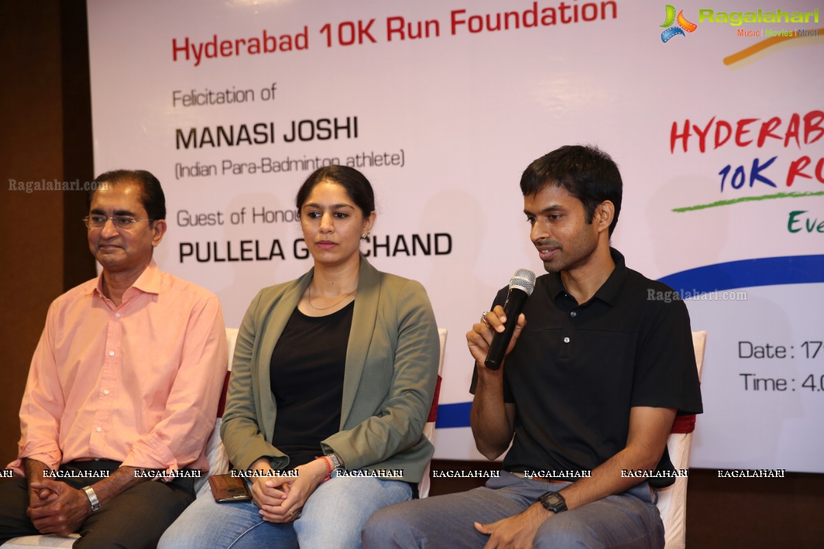 The Hyderabad 10K Run Foundation Felicitates Para-Badminton World champion Manasi Joshi