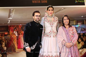 Neeru’s Hosts The Winter Fashion Show