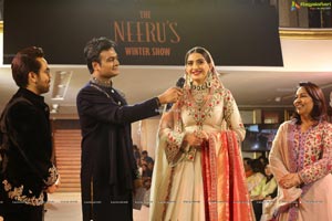 Neeru’s Hosts The Winter Fashion Show