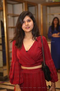 Neeru’s Hosts The Winter Fashion Show