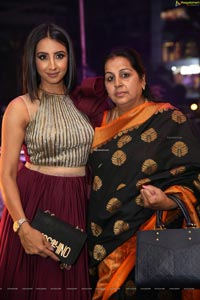 Neeru’s Hosts The Winter Fashion Show