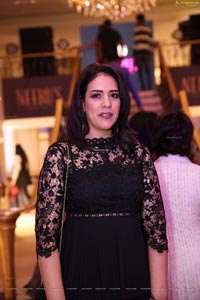 Neeru’s Hosts The Winter Fashion Show