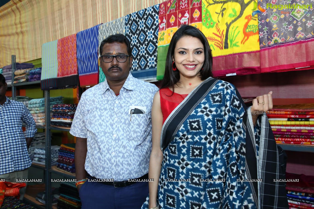 Pochampally Ikat Art Mela 2019 Inaugurated by Sahithi Jadi at NSIC Exhibition Hall