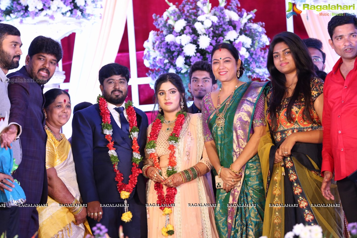 Celebrities at Wedding Reception Party of Praveen Kumar Yadav & Mahitha Shree