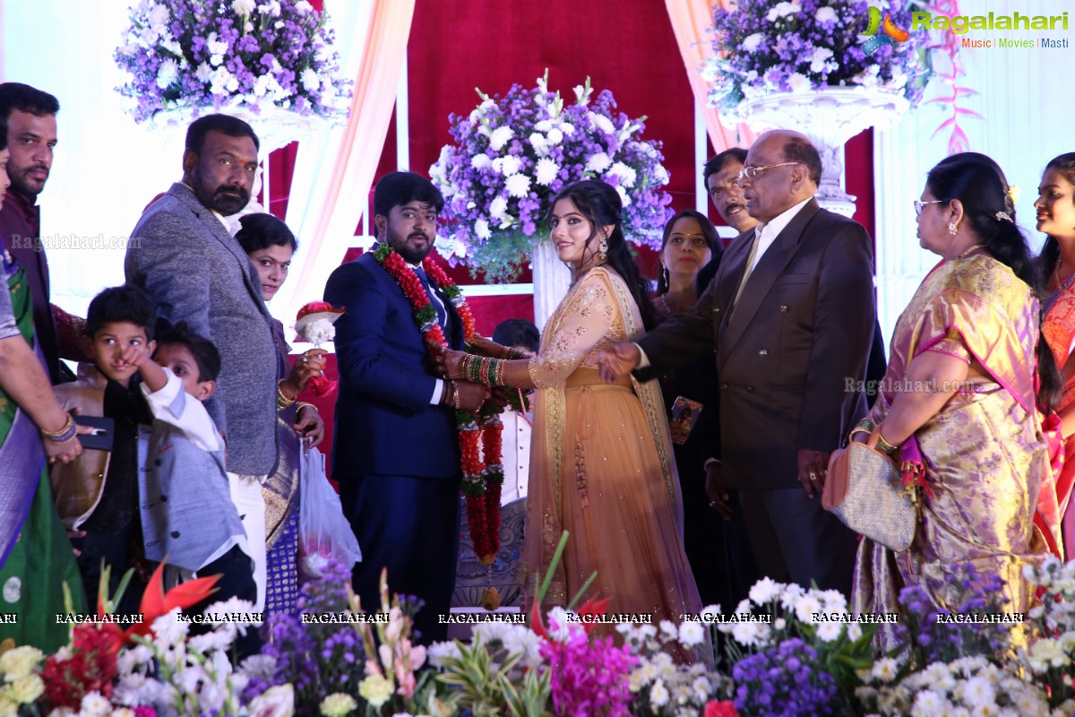 Celebrities at Wedding Reception Party of Praveen Kumar Yadav & Mahitha Shree