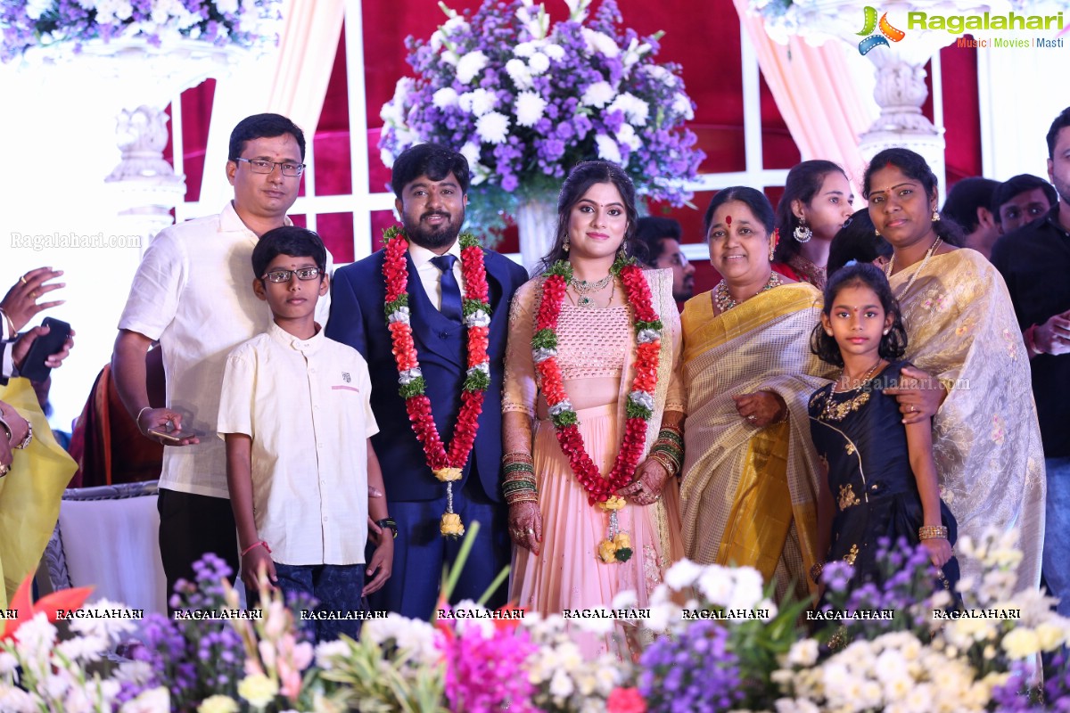 Celebrities at Wedding Reception Party of Praveen Kumar Yadav & Mahitha Shree