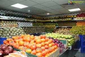 Pure O Natural fruits & vegetables 5th outlet