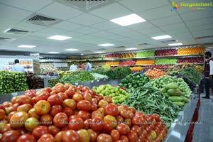 Pure O Natural fruits & vegetables 5th outlet
