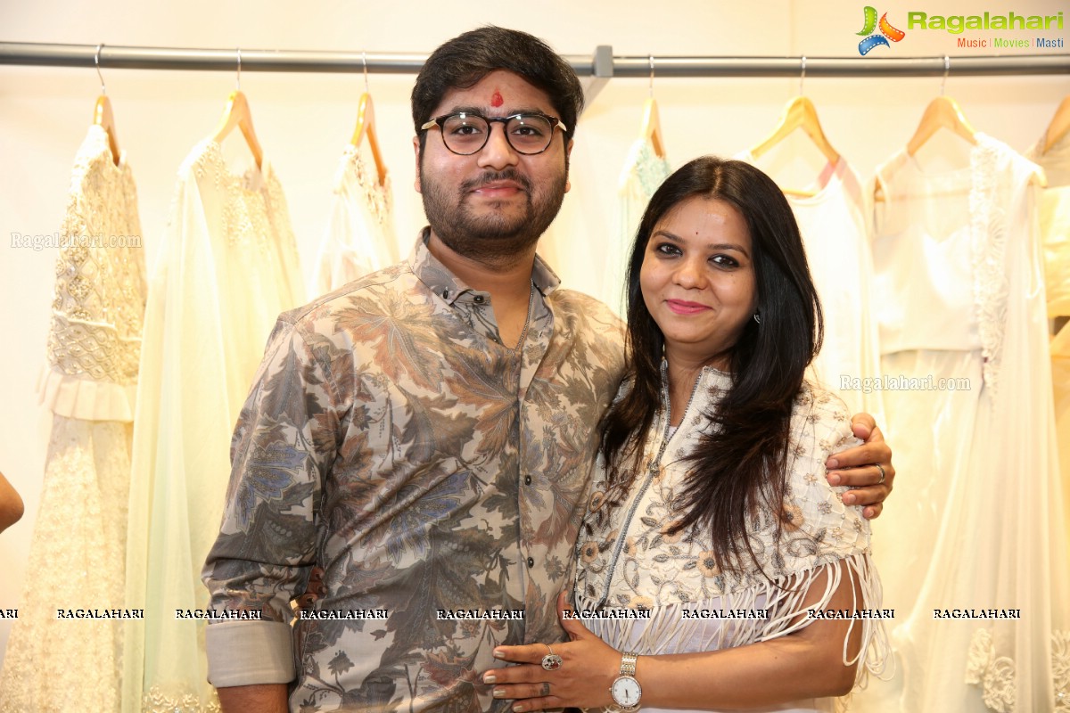 Pinkey Agarwal 's Purple Feathers Designer Store Launch