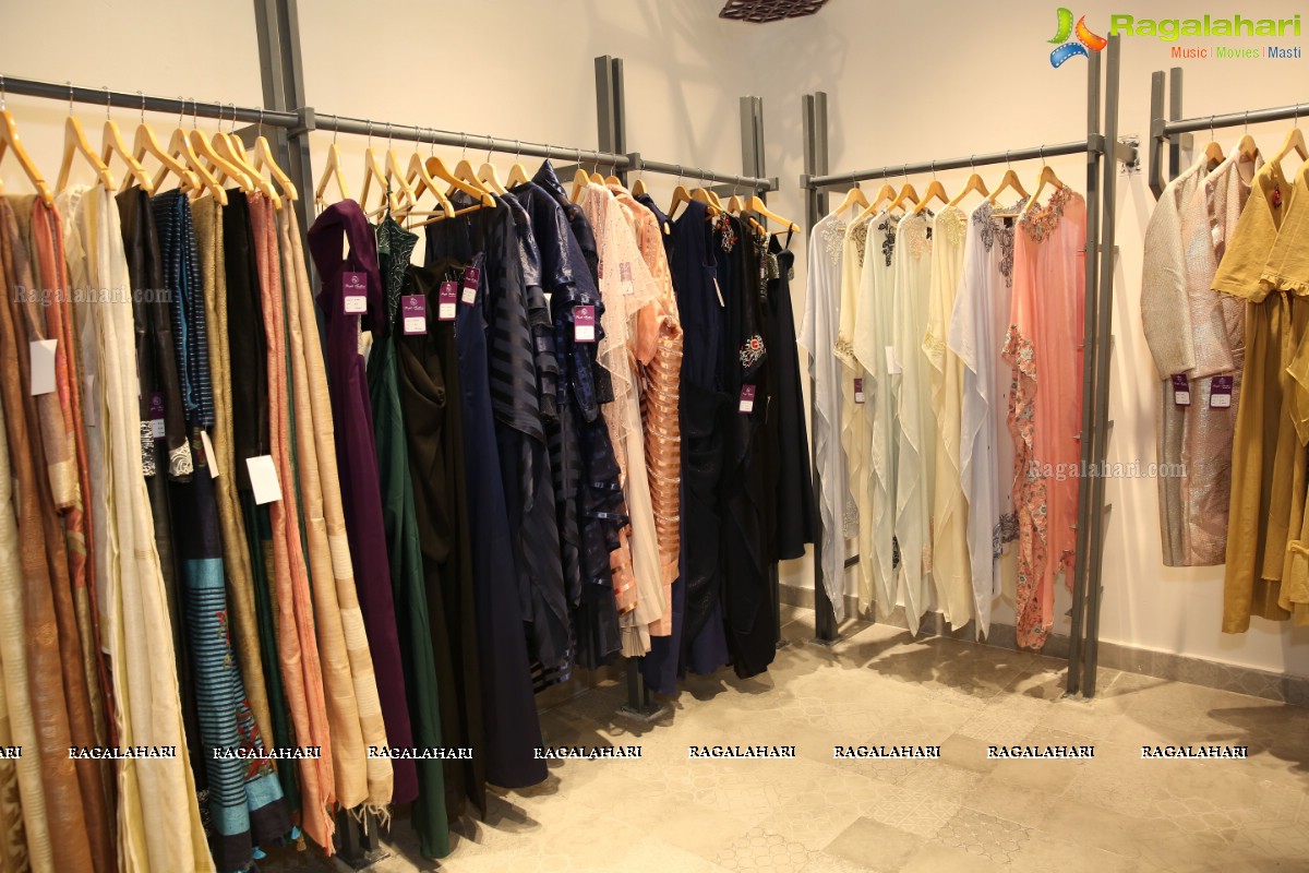 Pinkey Agarwal 's Purple Feathers Designer Store Launch