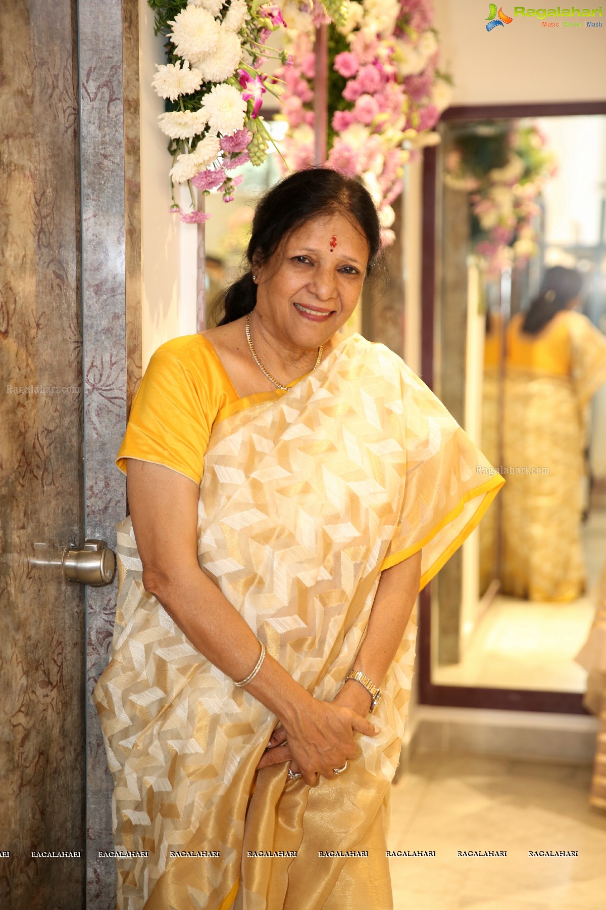 Pinkey Agarwal 's Purple Feathers Designer Store Launch