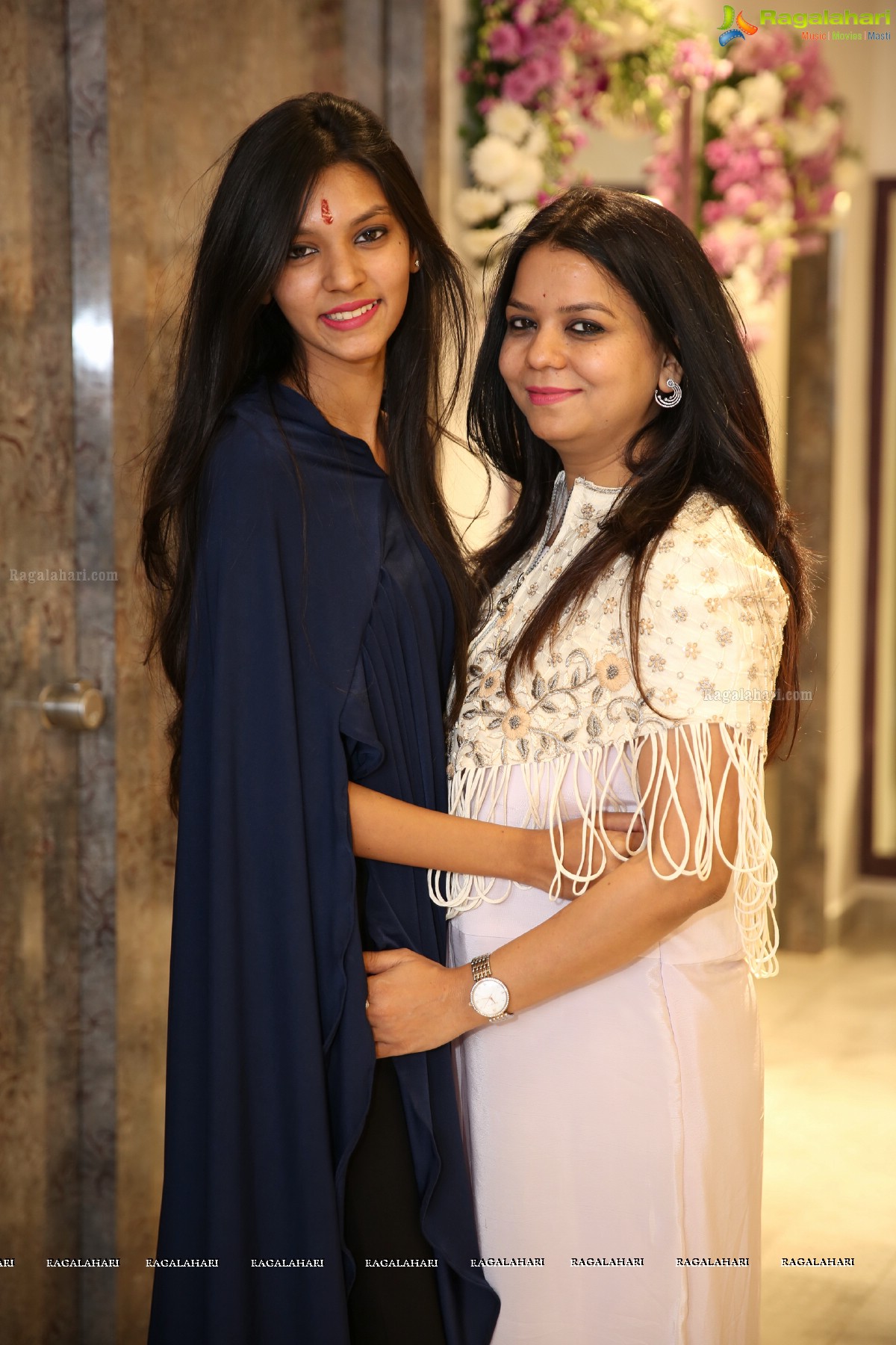 Pinkey Agarwal 's Purple Feathers Designer Store Launch