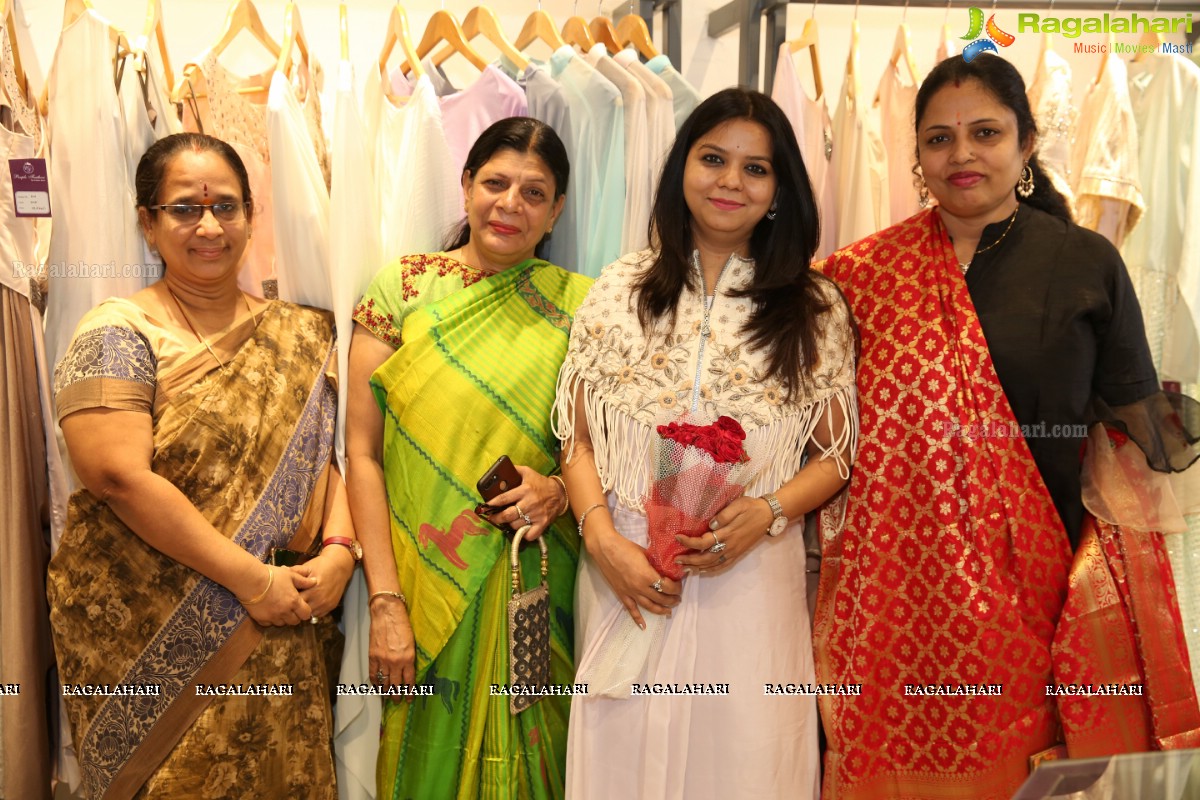 Pinkey Agarwal 's Purple Feathers Designer Store Launch