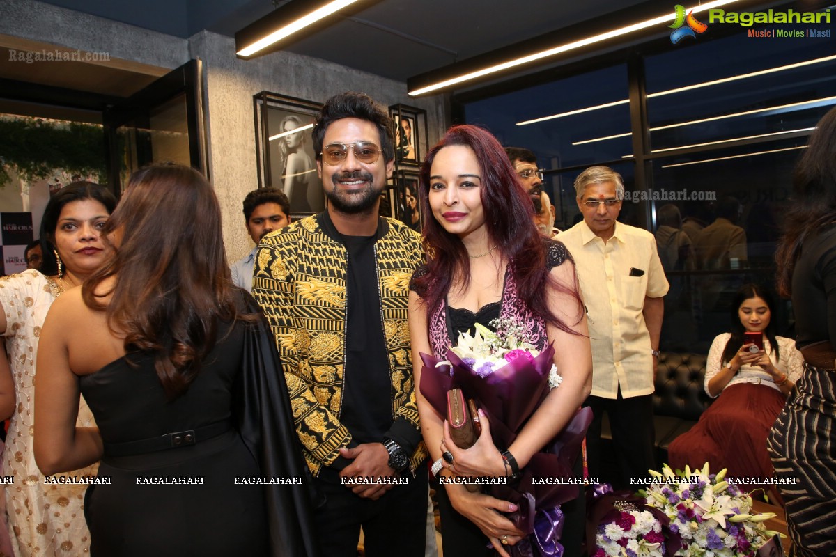 Salon Hair Crush Launch at Manikonda, Bigg Boss 3 Stars Graced The Event