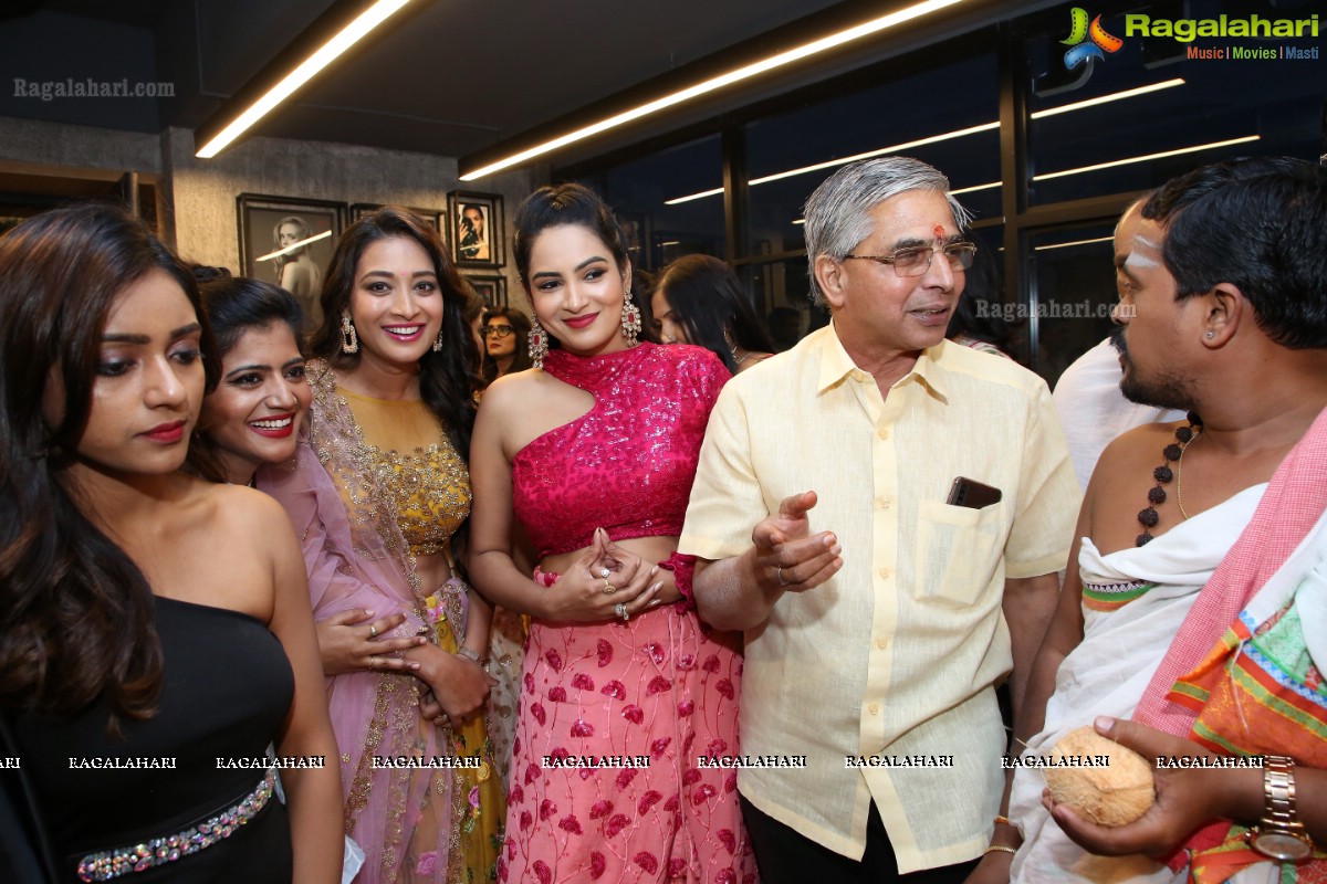 Salon Hair Crush Launch at Manikonda, Bigg Boss 3 Stars Graced The Event