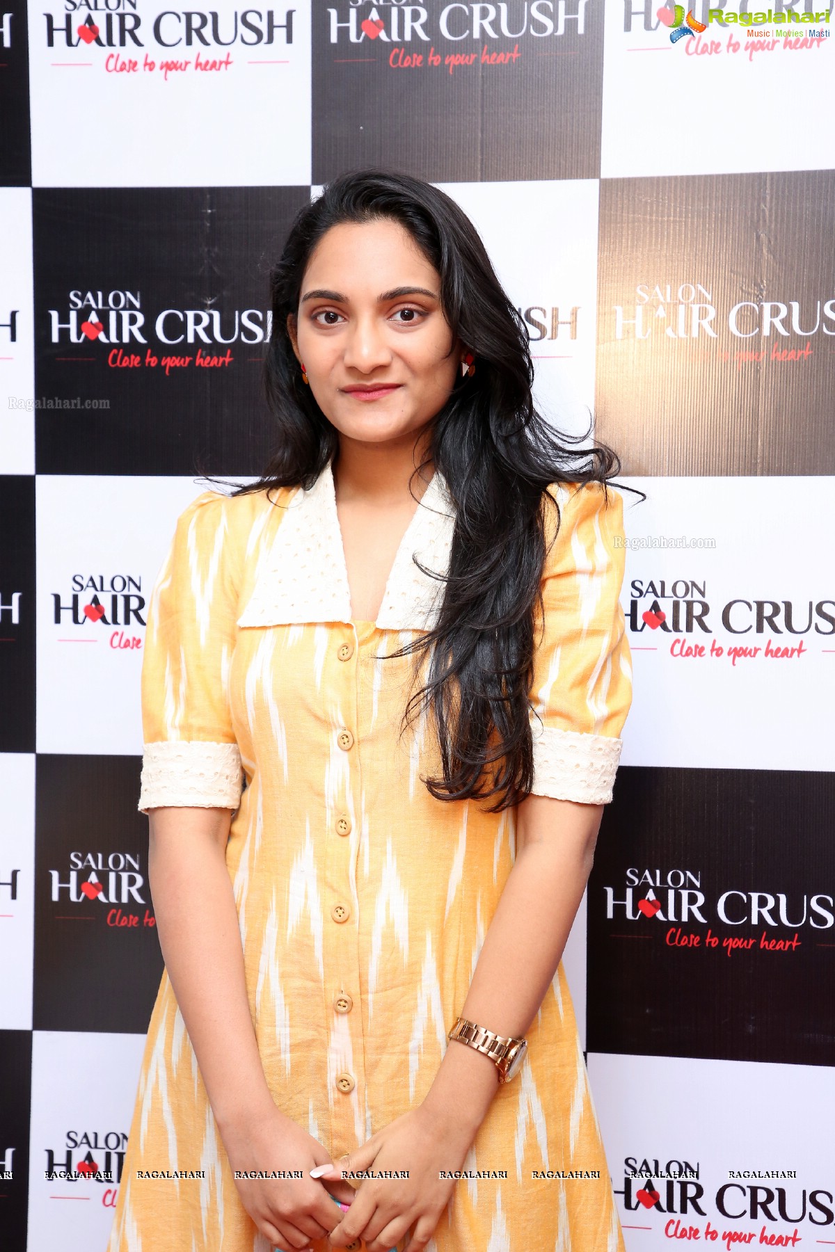 Salon Hair Crush Launch at Manikonda, Bigg Boss 3 Stars Graced The Event