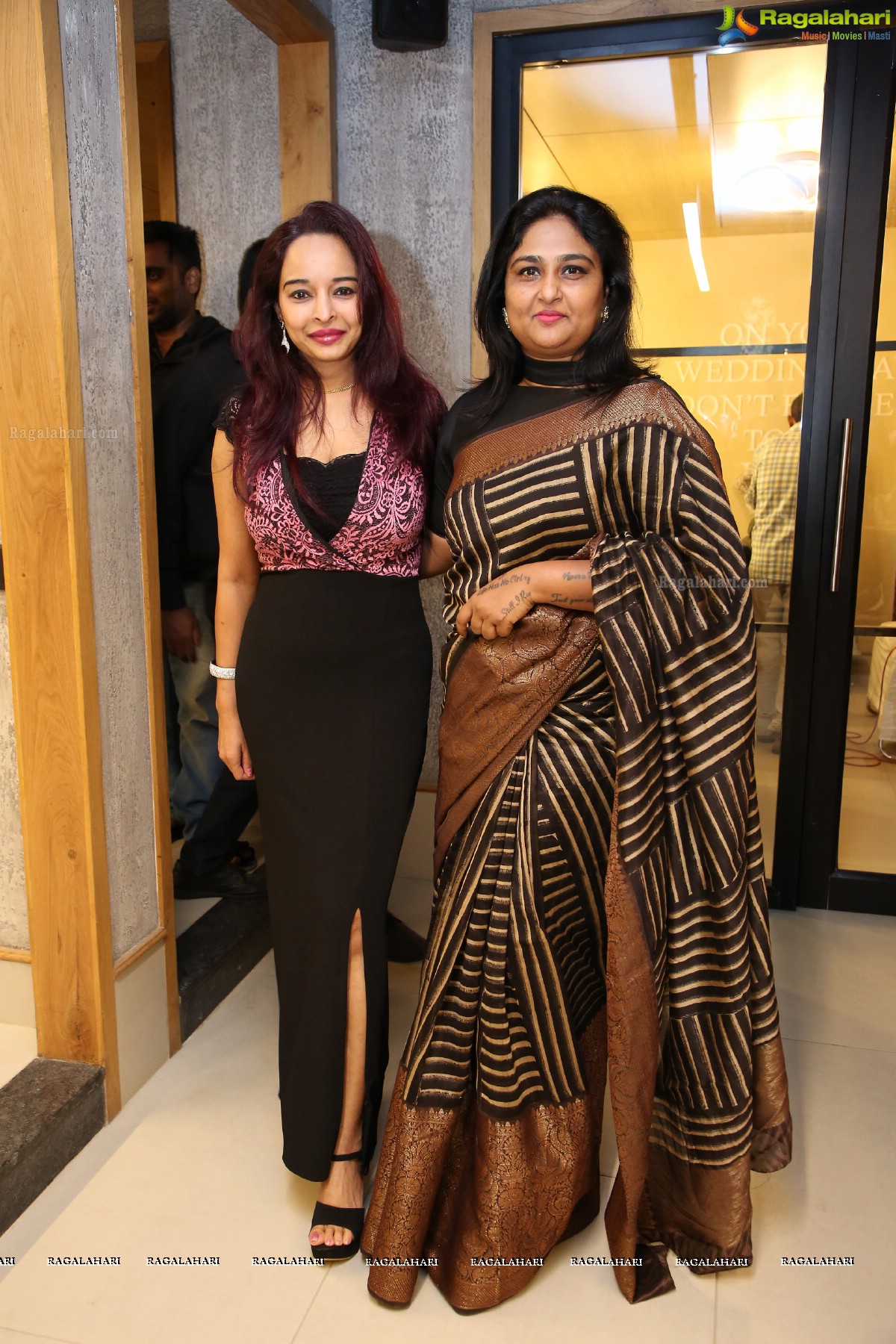 Salon Hair Crush Launch at Manikonda, Bigg Boss 3 Stars Graced The Event